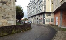 La calle con proyecto de mejora est� en zona con varios servicios. 