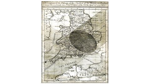 Primer mapa de la huella de un eclipse total. Lo hizo Edmund Halley en 1715
