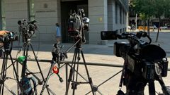 La prensa espero en vano la llegada a la Audiencia Nacional de alguno de los acusados