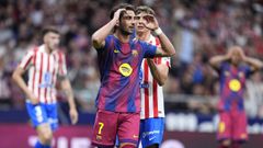 Ferran Torres se lamenta de una ocasi�n ante Robin Le Normand.