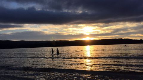 Atardecer en la Praia de Area, en Viveiro