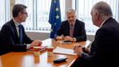 Imagen de archivo de una reuni�n de Didier Reynders (c), F�lix Bola�os (i) y Esteban Gonz�lez Pons (d) el mes pasado en Bruselas.