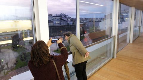 Las vistas desde la cafeter�a de la Muralla son espectaculares