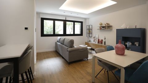 Las viviendas, que se entregan amuebladas, tienen mucha luz y ventanas de seguridad