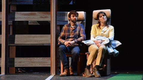 Os Nufragos Teatro acta en el Gustavo Freire