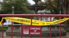 Un parque de Santiago precintado por el Concello tras activar el protocolo de adverso meteorol�gico