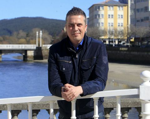 O grupo do socialista Moreda goberna co BNG e Anova. 