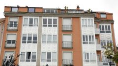 El piso por el que se puede pujar se sit�a en la calle Rambla, justo en frente a un parque infantil. 