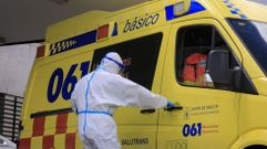 El herido fue trasladado en ambulancia a un centro sanitario