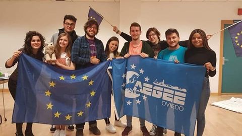 Jvenes de AEGEE-Oviedo