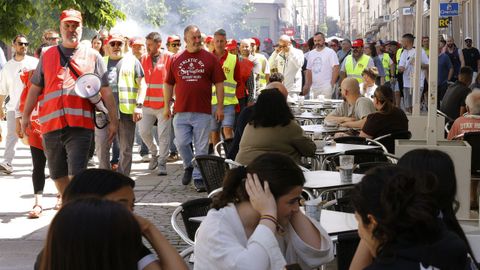 La manifestaci�n del metal por el centro de Ferrol