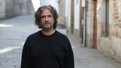Alberto Lema � licenciado en Filolox�a Inglesa e traballador da Real Academia Galega (RAG). Foi concelleiro na Coru�a pola Marea Atl�ntica. 