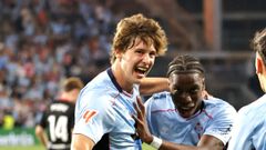 Fer L�pez, celebrando con Ilaix Moriba el gol de este en el Celta-Sevilla de la �ltima jornada de liga.