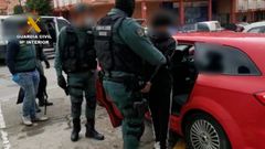 Imagen de archivo de la detenci�n de tres personas, el pasado 4 de mayo, pertenecientes a la banda juvenil de Los Trinitarios