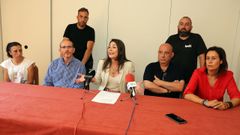 Sabela Fole (centro) compareci� este mediod�a en rueda de prensa junto a los concejales electos del PP