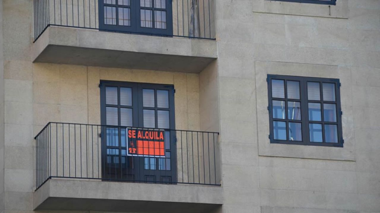 Consumo advierte de una brecha de 23.600 euros entre las rentas de caseros e inquilinos