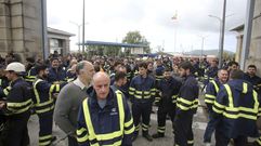 Los trabajadores finalizaron el paro con una concentraci�n en la puerta principal