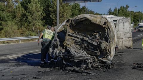 Las carreteras lucenses acumulan ya 19 fallecidos en lo que va de 2026. El accidente registrado el 6 de agosto en la A-6 (en la imagen), en el que murieron dos personas, fue uno de los m�s graves del verano.