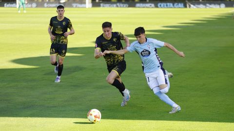 �ngel Arcos, durante el partido de la primera vuelta entre Cleta Fortuna y Ourense CF, disputado en Barreiro (0-0).