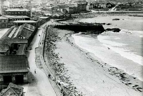 Los primeros protestantes fueron bautizados en las aguas de la playa del Orz�n.