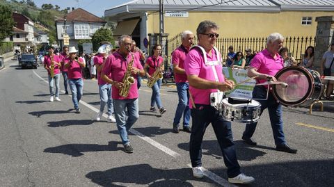 Charanga por las calles de Trives