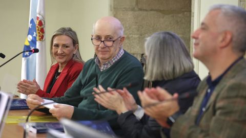 Mara de la O Cores -hija de Baldomero Cores y autora del libro-, Benxamn Vzquez, Concha Losada y Valentn Garca, ayer en la presentacin en el Museo do Pobo.