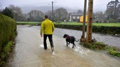 Inundaciones en Neda�por las intensas lluvias