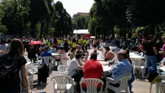 El Campo San Francisco, lleno de ovetenses dispuestos a disfrutar del Martes de Campo