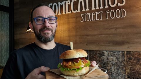 Hugo Castro, con la propuesta que presenta al campeonato nacional para encontrar la mejor hamburguesa de España