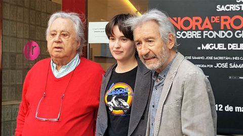 Jos Smano, Ins Camia y Jos Sacristn, en la presentacin de Seora de rojo sobre fondo gris