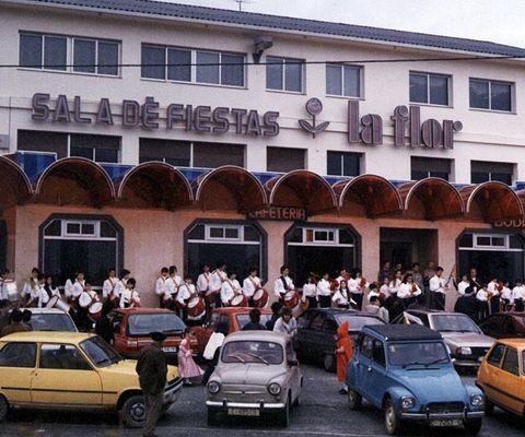 <span lang= es-es >Un referente en el ocio</span>. La Flor de Montouto ha sido uno de los epicentros del baile y la diversin en Galicia en los aos 80 y 90.