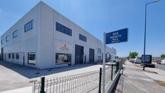Exterior de la nave que abrir� Campomayor en el pol�gono de As G�ndaras