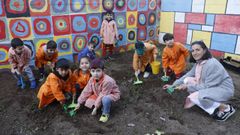 Cuidando del huerto escolar