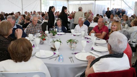 COMIDA DE LOS MAYORES EN PORTO DO SON 2025