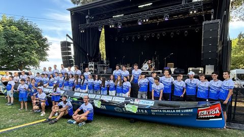 Presentaci�n de los equipos del Club de Remo de Ares