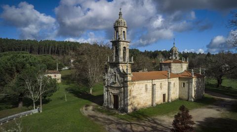 Iglesia de As Marabillas en Cartelle