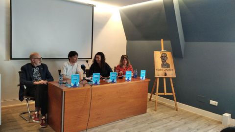 Marcos Calveiro, Óscar Reboiras, Patricia Lojo e María Jesús Blanco, durante a presentación