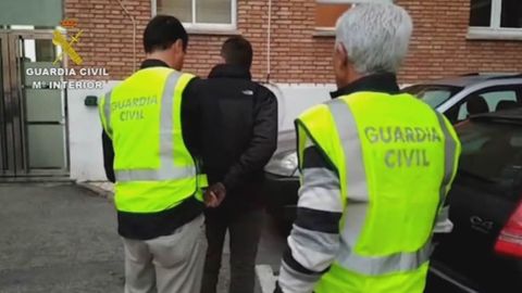 Detenido un profesor por abusos sexuales a una menor