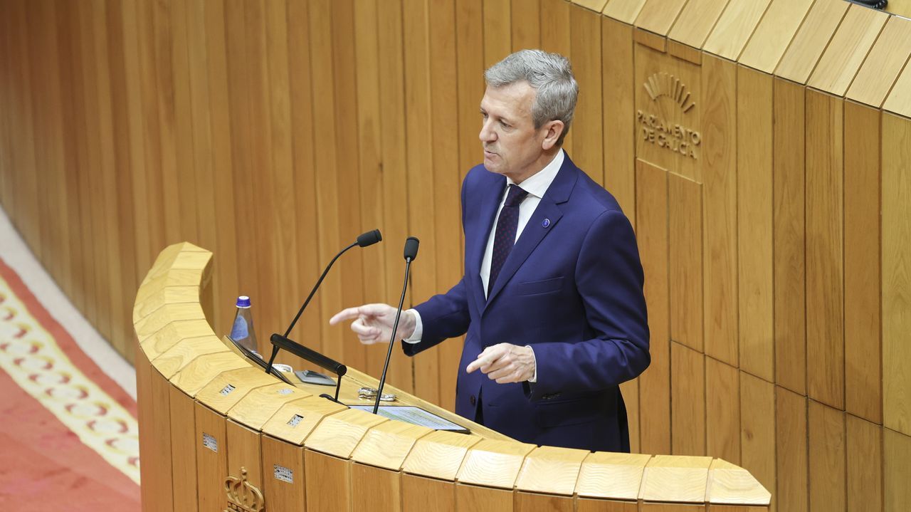 Rueda reprocha a la oposición falta de seriedad y acusa al BNG y PSdeG de venir con discursos escritos sin importarles lo que proponga la Xunta