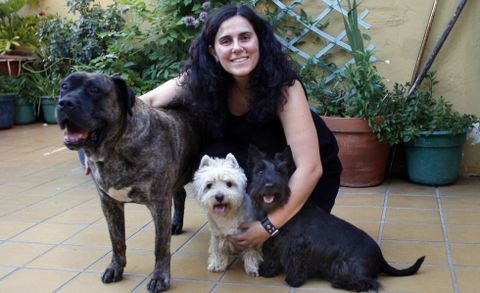 Silvia Portabales vive en la zona del Poulo y sale cada d�a por los montes cercanos con sus tres perros. 