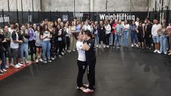 �scar y Mari tienen una hija de 22 a�os.
