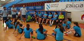 El t�cnico Manolo Picos seguir� entrenando a este joven equipo de f�tbol sala femenino.