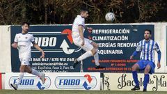 Imagen del partido entre el Boiro y el Portomar�n disputado en Barra�a.