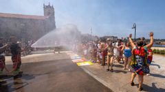 Los bomberos colaboraron con el acto de Avempo de M�llate pola esclerosis