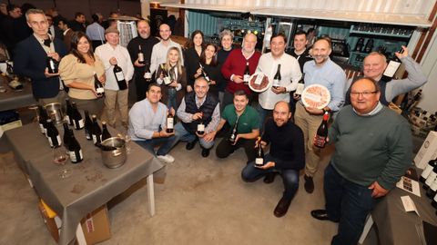 Eleuterio Balayo llev las mejores bodegas, conservas y quesos a La Ubi de Boiro