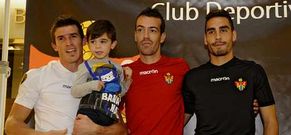 Los rectores ourensanistas optaron por un dise�o cl�sico para el aniversario del club.