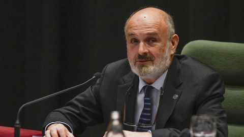 Fern�ndez fue reelegido decano en el 2024 tras haber sido elegido en el 2020