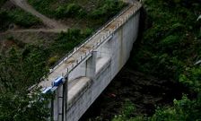 Pantano de Brandariz cuando todav�a estaba en construcci�n y sin relleno de agua. 