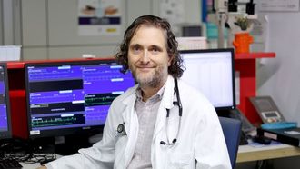 El doctor Ram�n R�os es jefe de secci�n de Cardiolog�a del HULA.