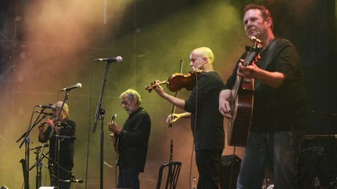 Imagen del grupo Milladoiro actuando en Ferrol.